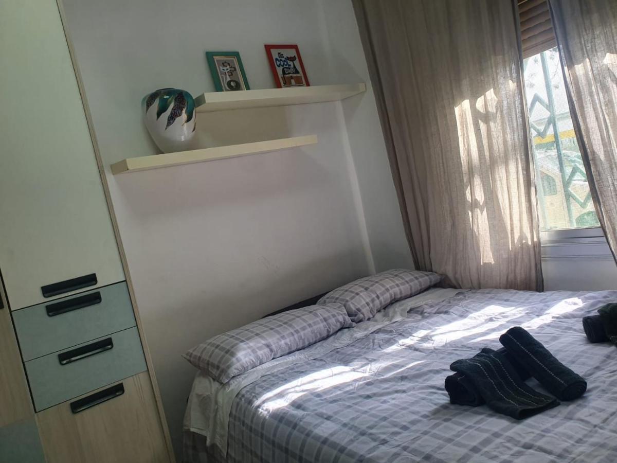 ברצלונה Studio Or Rooms With Private Bathroom Or Rooms With Shared Bathroom מראה חיצוני תמונה