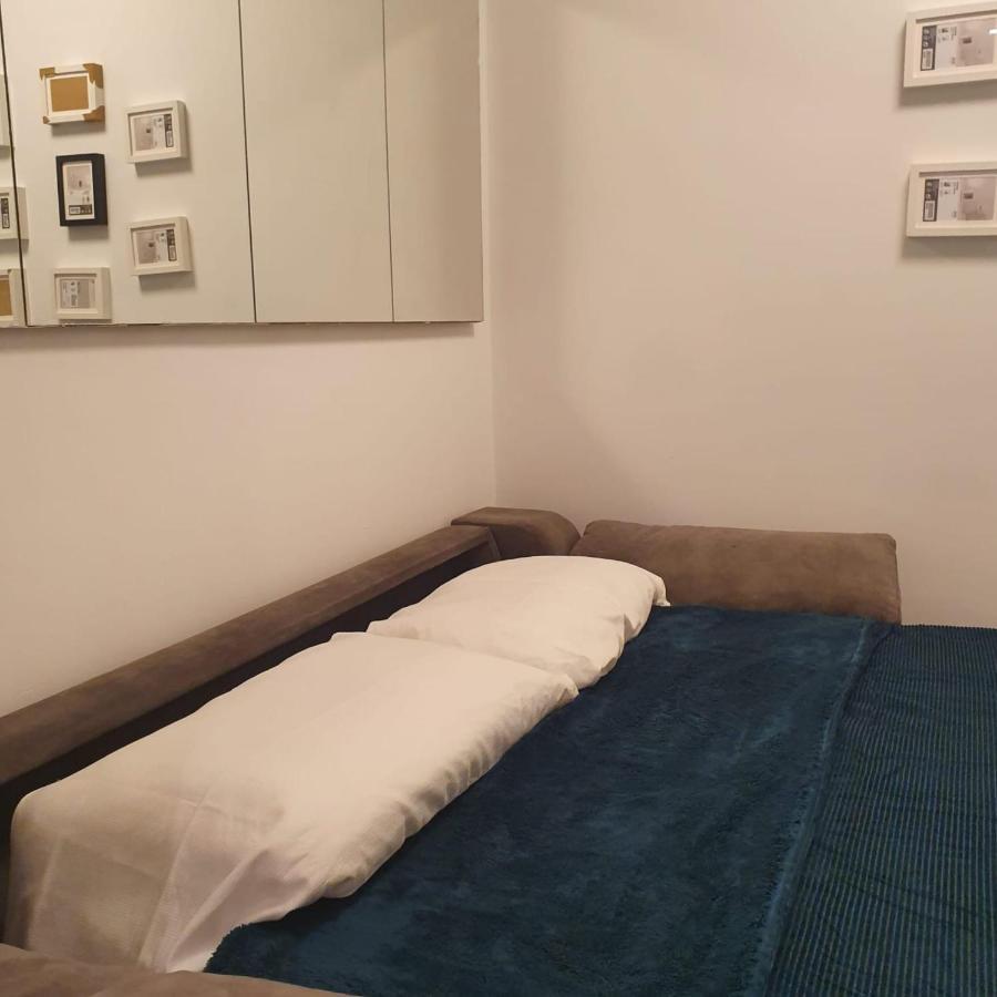 ברצלונה Studio Or Rooms With Private Bathroom Or Rooms With Shared Bathroom מראה חיצוני תמונה