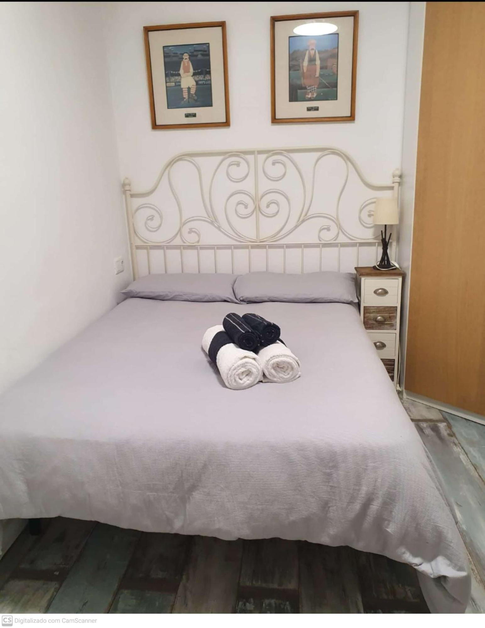 ברצלונה Studio Or Rooms With Private Bathroom Or Rooms With Shared Bathroom מראה חיצוני תמונה