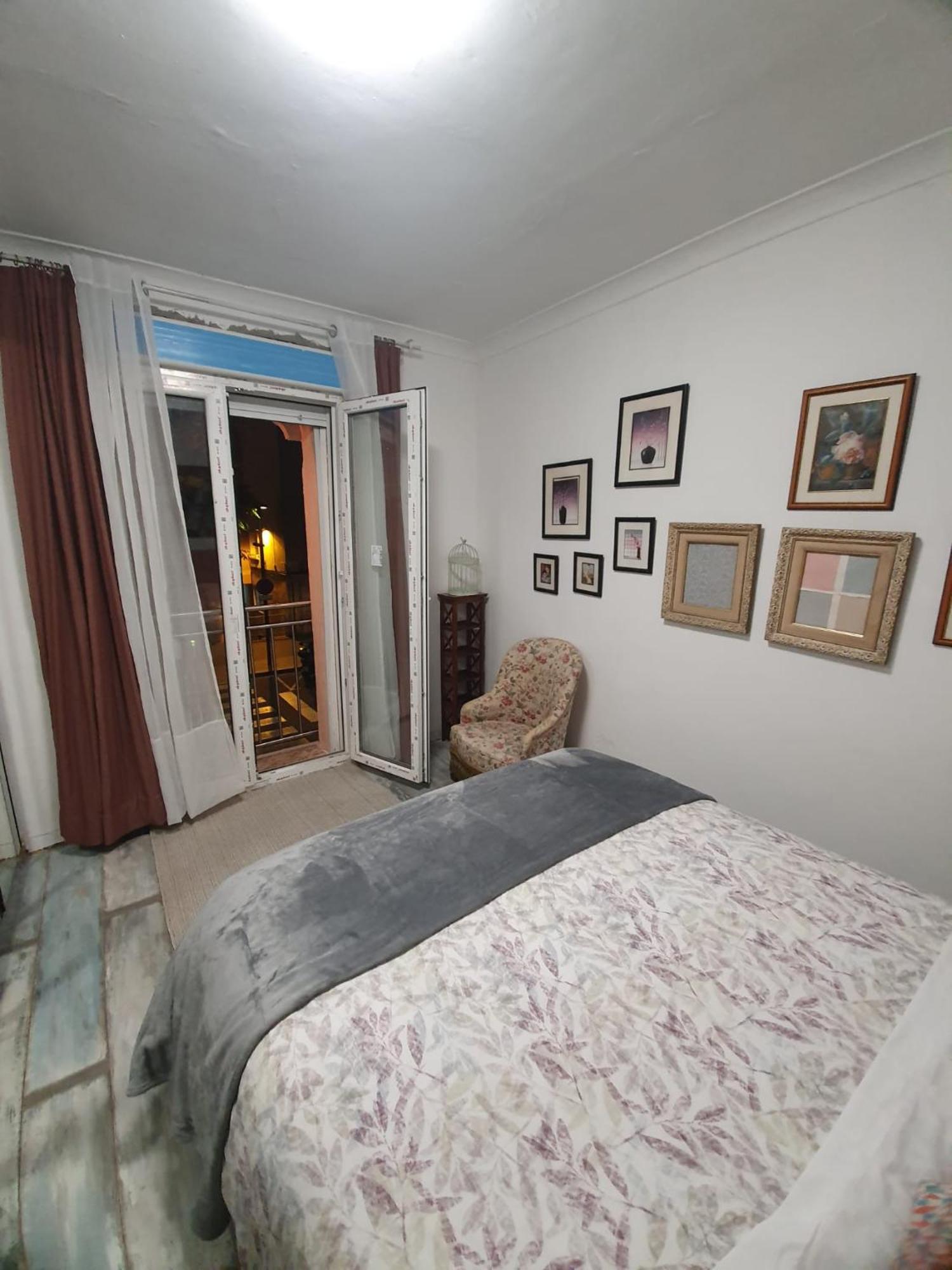 ברצלונה Studio Or Rooms With Private Bathroom Or Rooms With Shared Bathroom מראה חיצוני תמונה