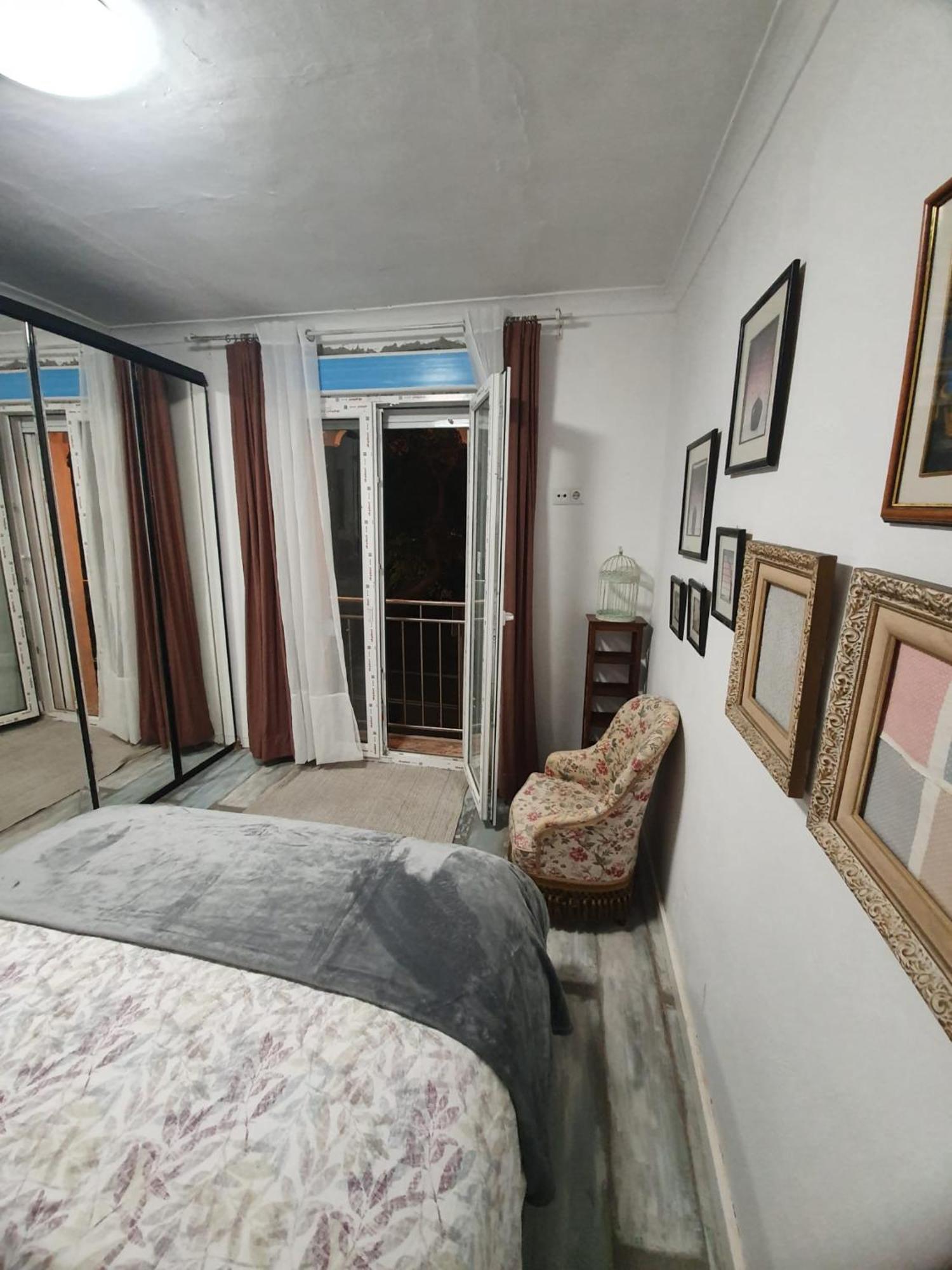 ברצלונה Studio Or Rooms With Private Bathroom Or Rooms With Shared Bathroom מראה חיצוני תמונה