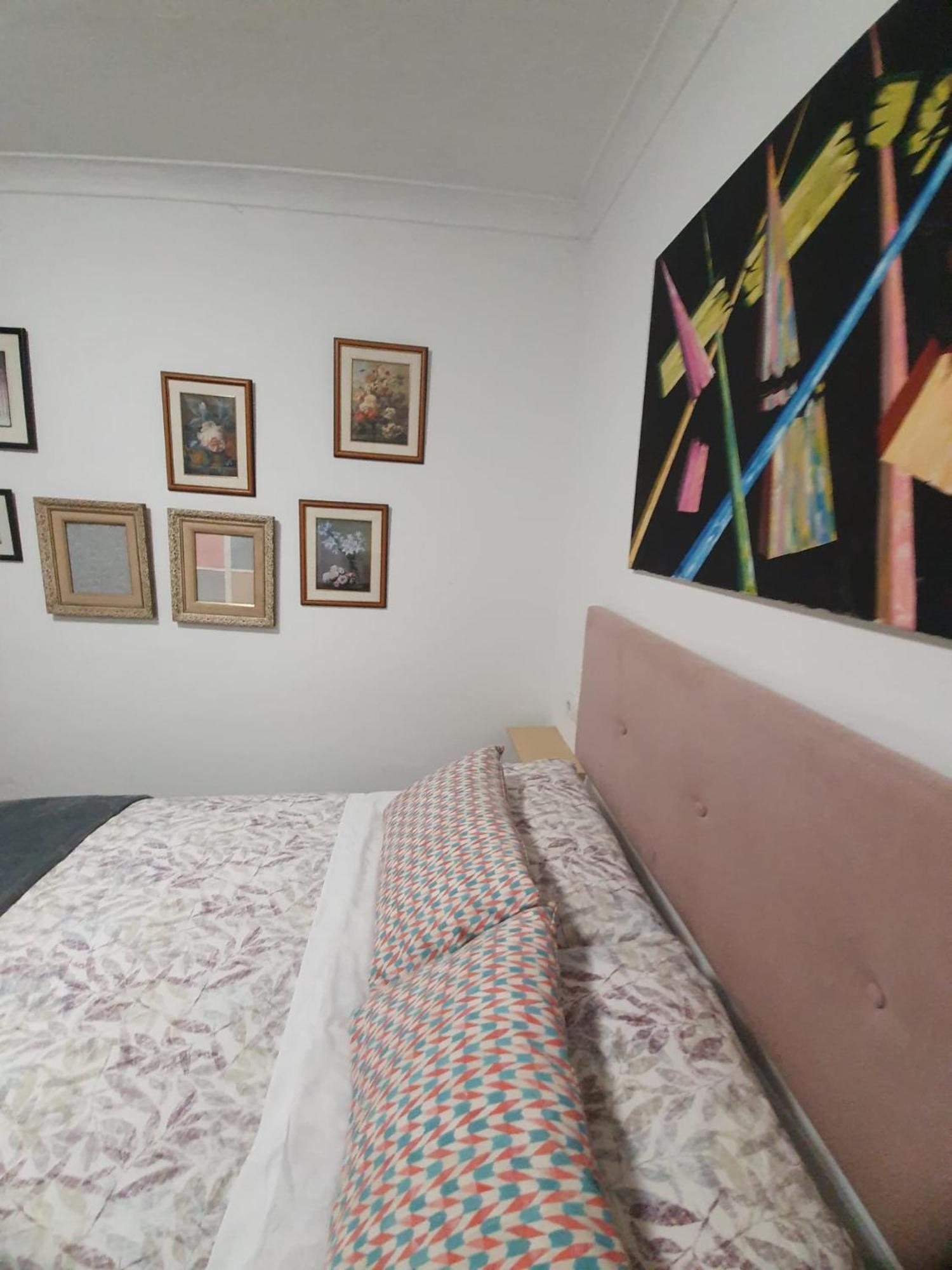 ברצלונה Studio Or Rooms With Private Bathroom Or Rooms With Shared Bathroom מראה חיצוני תמונה
