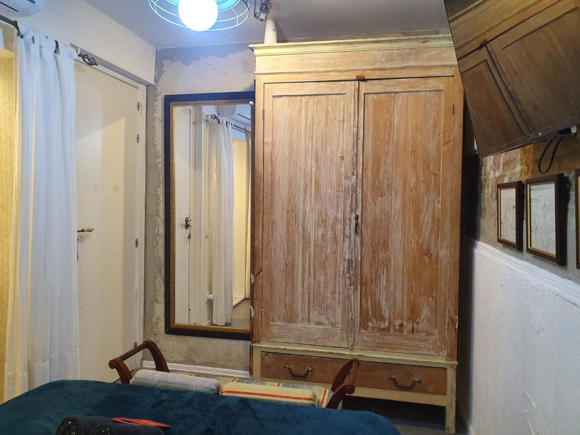 ברצלונה Studio Or Rooms With Private Bathroom Or Rooms With Shared Bathroom מראה חיצוני תמונה